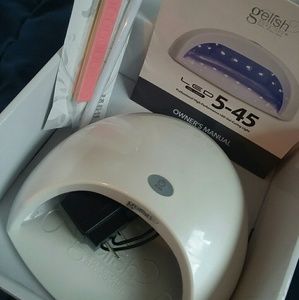 Gelish soak-off gel polish led light